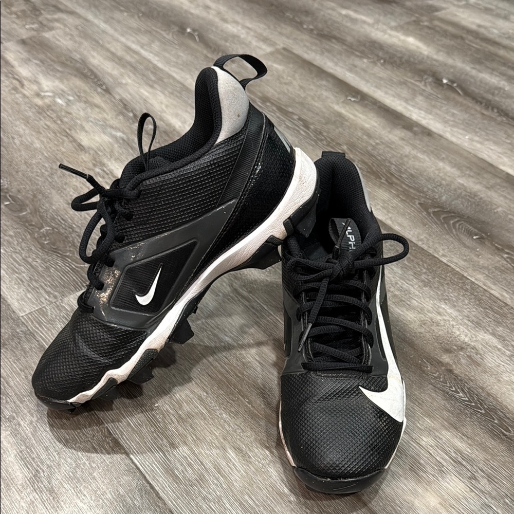 Nike Alpha Menace 4 Shark Football Cleats